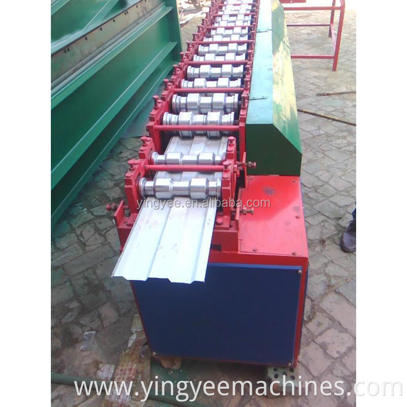 top quality metal galvanized Roller Shutter Door roll forming making machine with gear box high speed